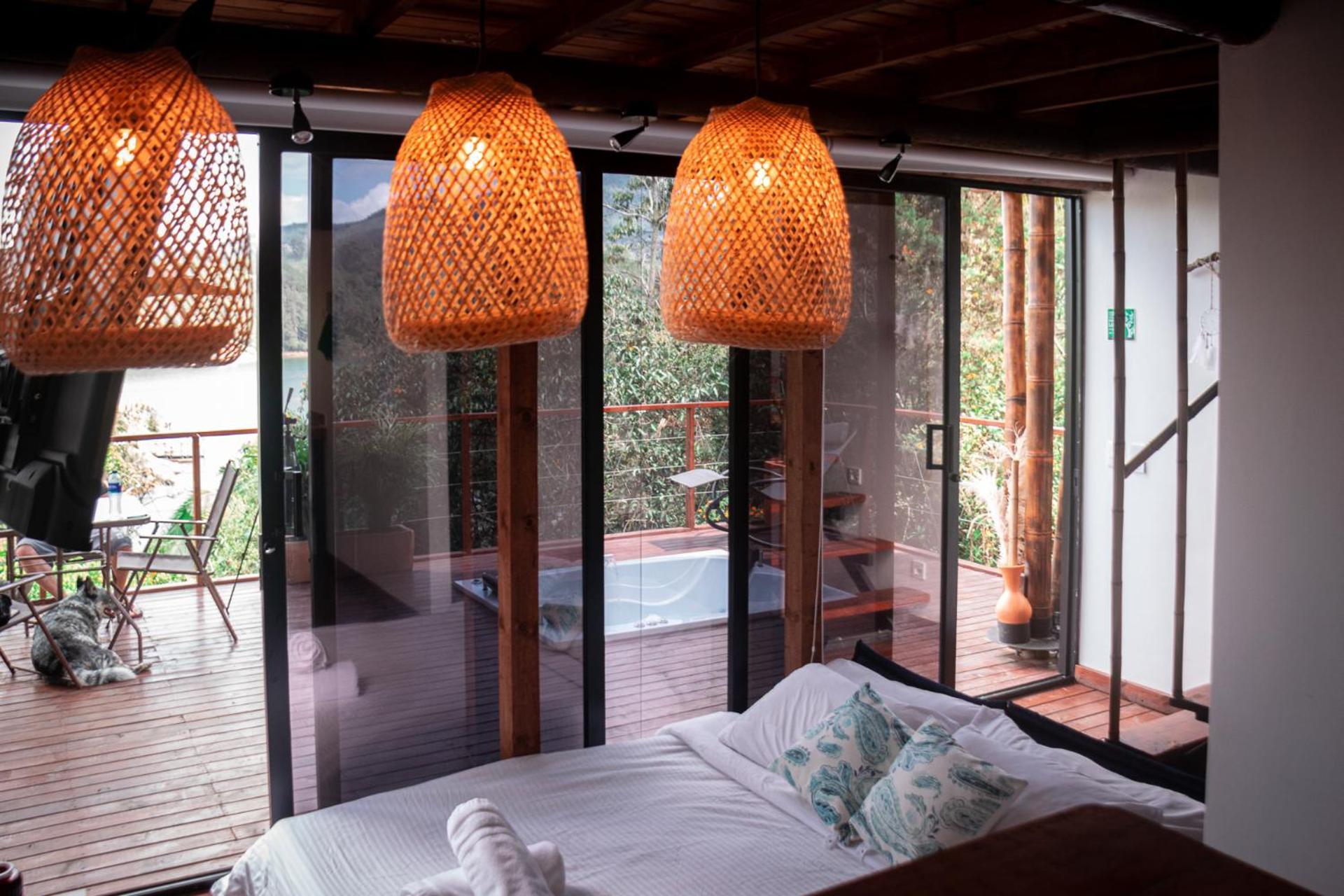 Ibuku Hotel Guatape - Chalets Exterior photo