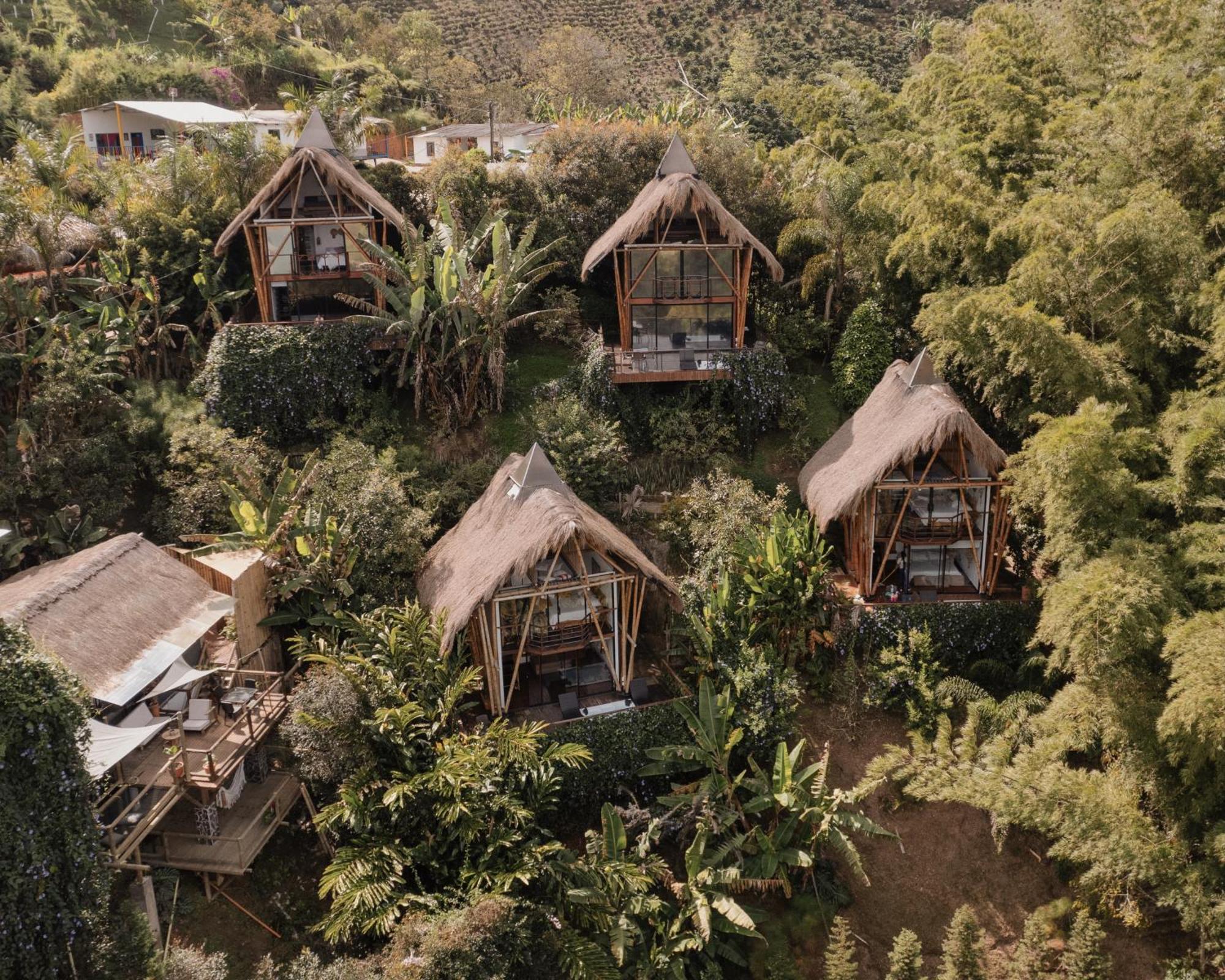 Ibuku Hotel Guatape - Chalets Exterior photo